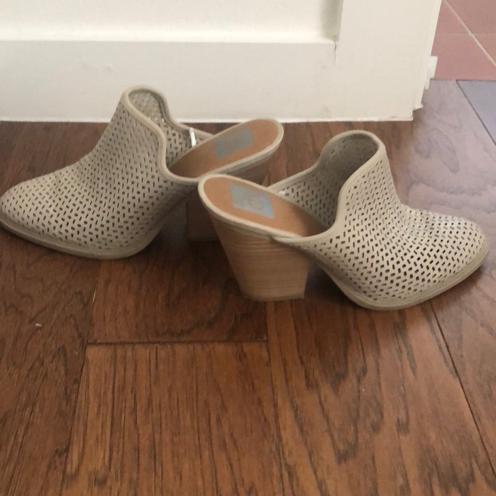 Mule - Picture 2 of 3